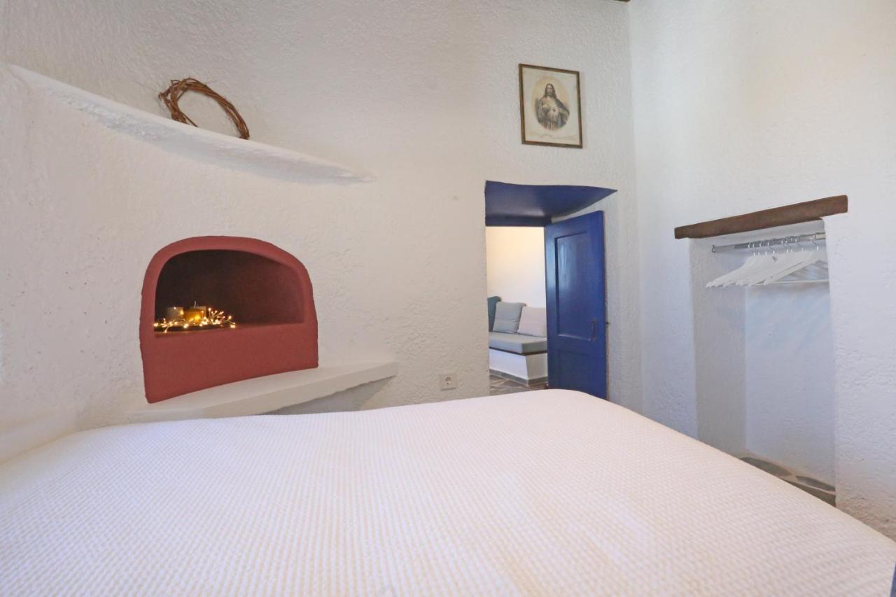 Le Petit Chateau Ano Syros Exterior photo